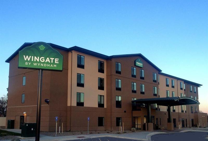 Hotel Wingate By Wyndham Sidney Exterior foto